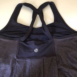 Lululemon yoga top, purple heather, Sz 4, euc